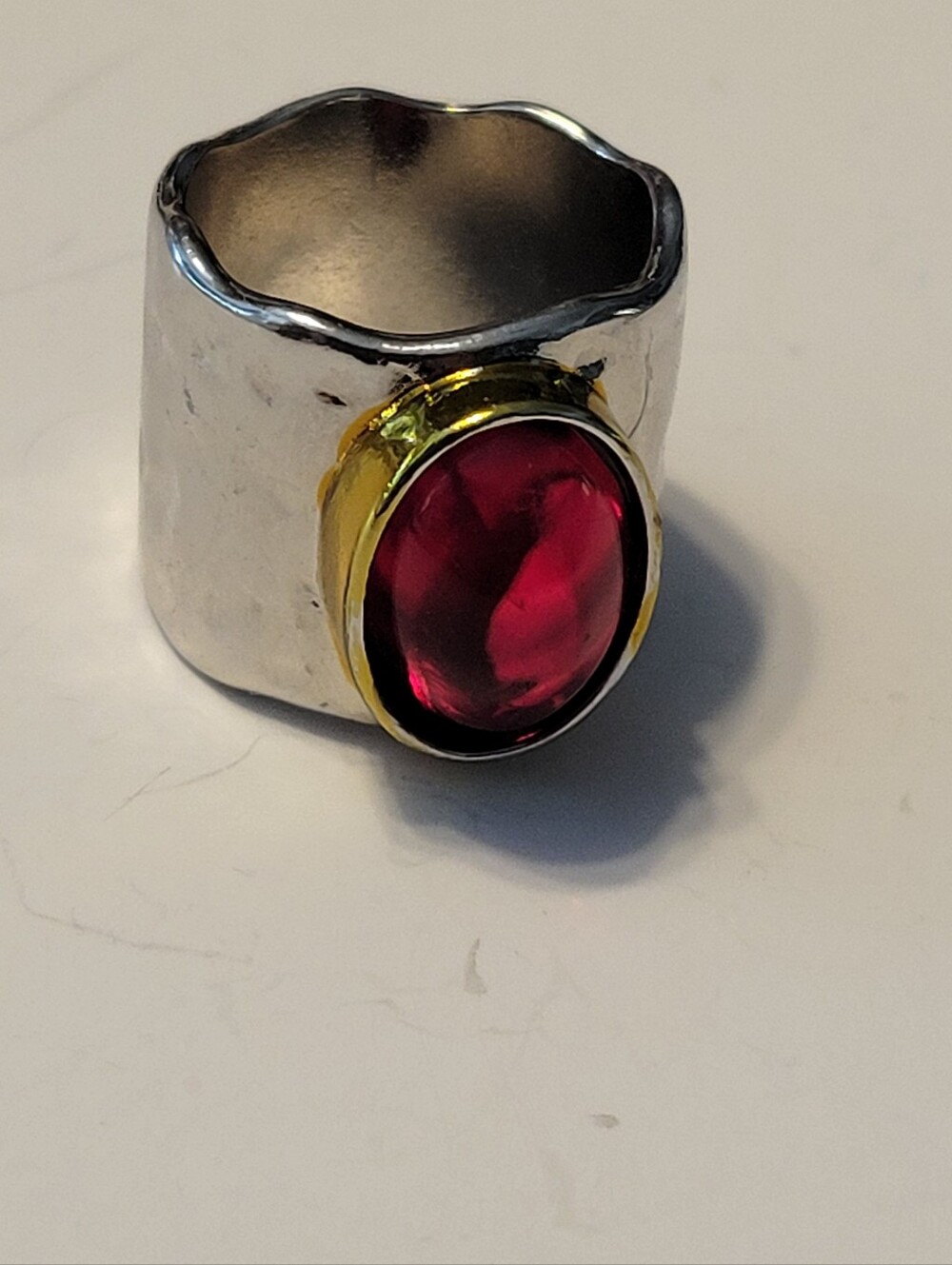 Gorgeous hammer ring size 7